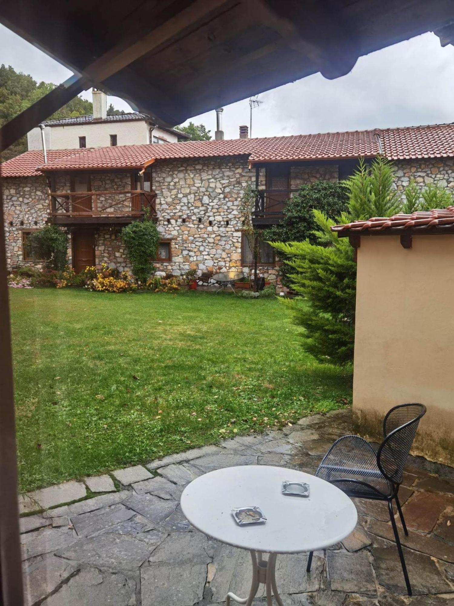 Traditional Stone Cottage In Palio Elatohori Bagian luar foto