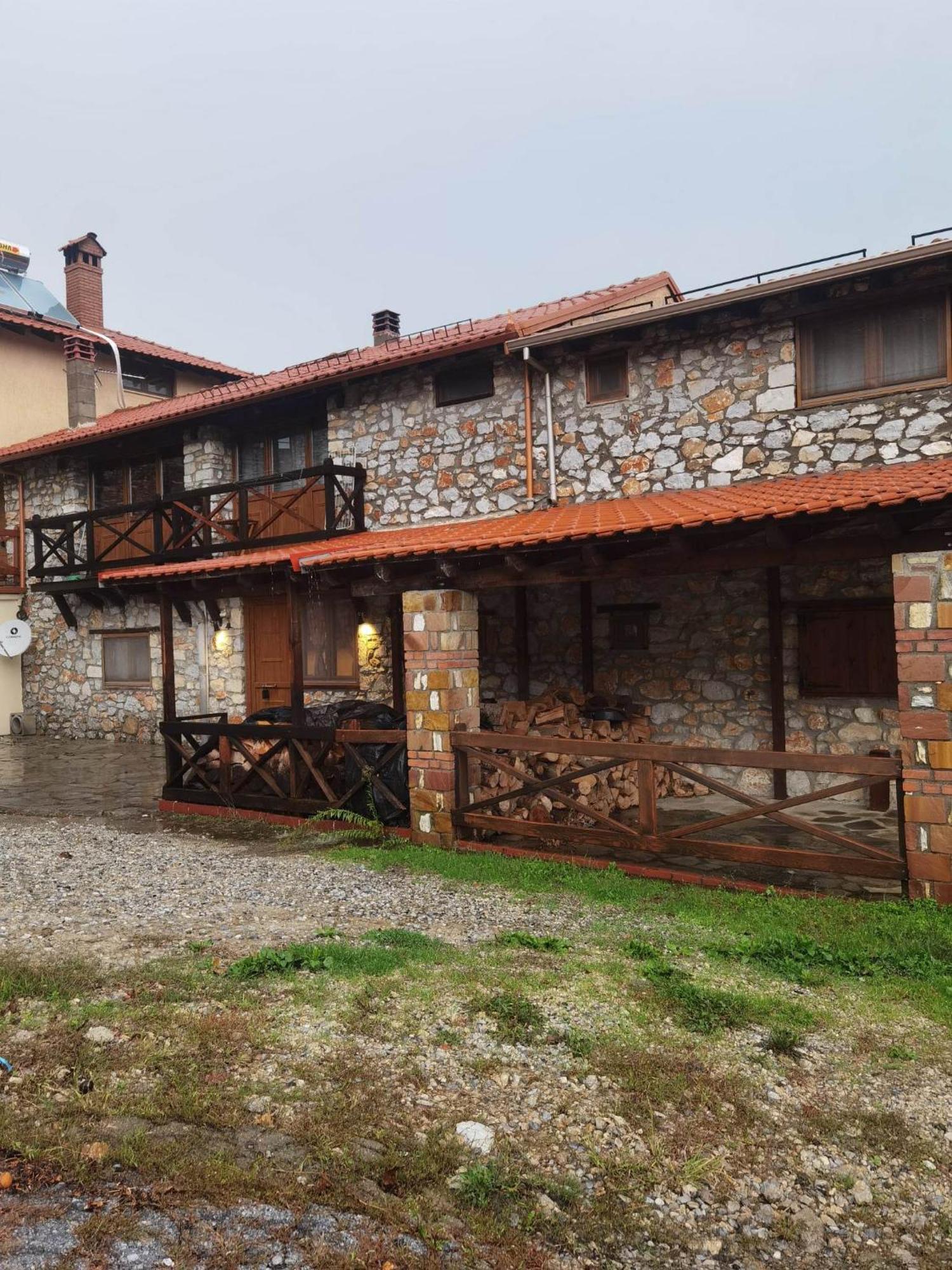 Traditional Stone Cottage In Palio Elatohori Bagian luar foto